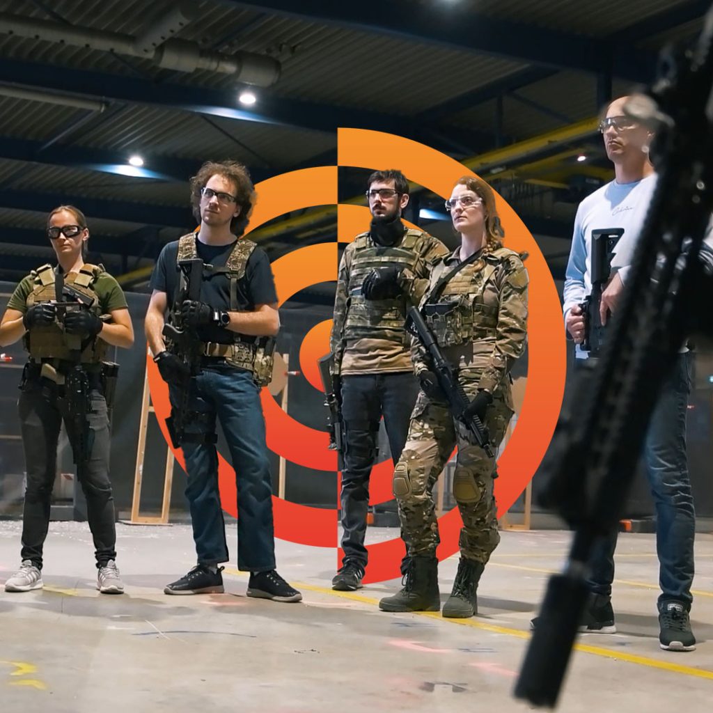 Airsofters tijdens de BOSS-workshop