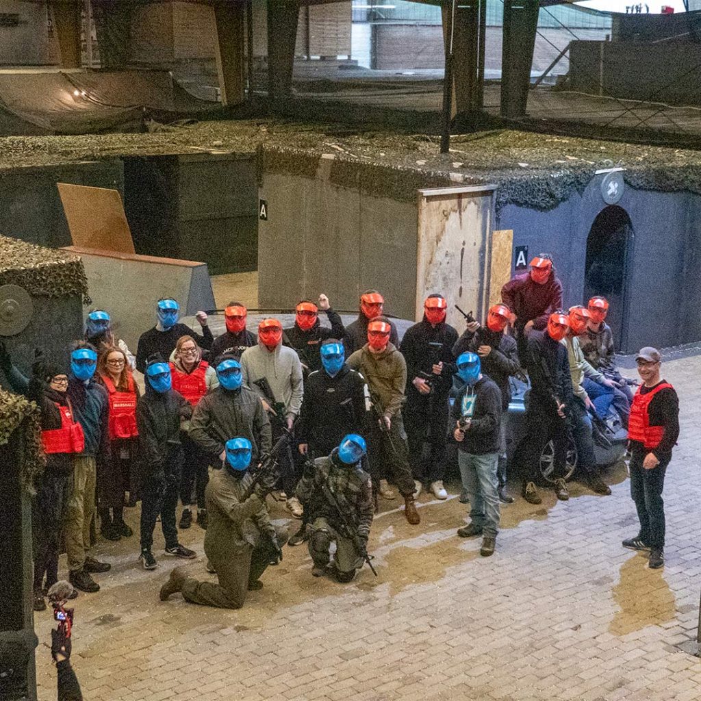 Spelers tijdens een First Airsoft Experience bij Rush B in Helenaveen