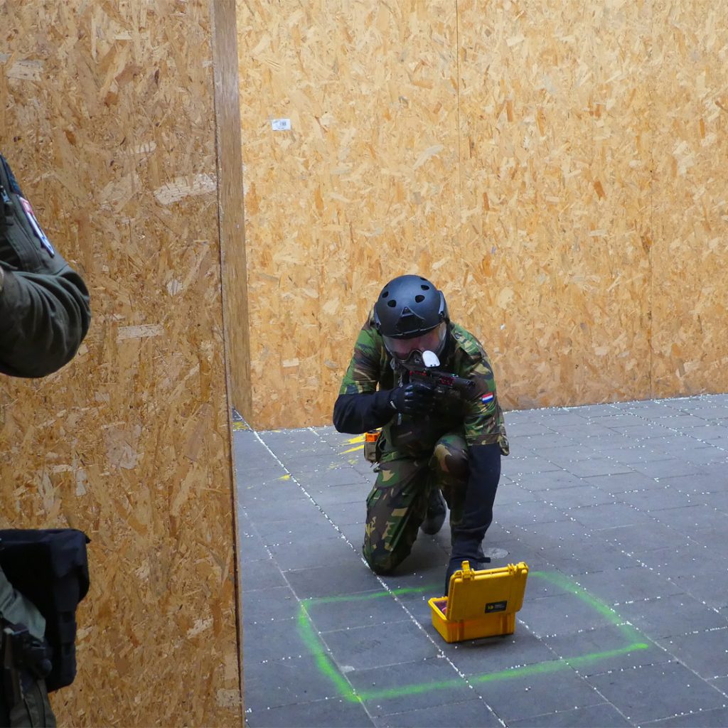 Een airsofter tijdens een open skirm bij Delta Airsoft Events